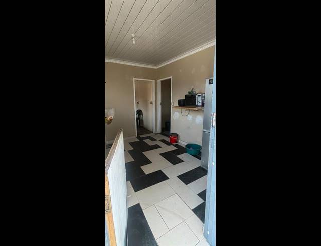 1 BEDROOM HOUSE FOR SALE IN MEADOWLANDS